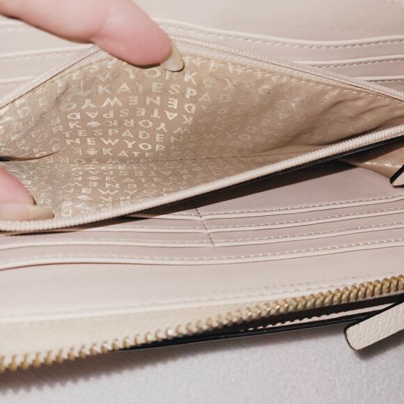 Kate Spade white leather fold over zipper wallet wristlet - Picture 7 of 9